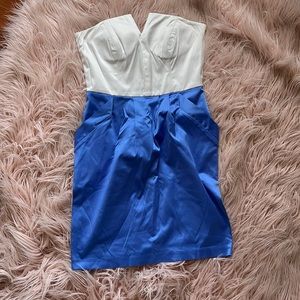 V Neck Dress with pockets